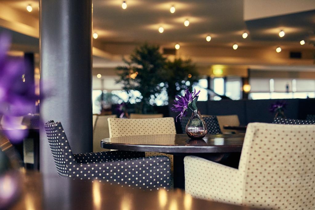 Hampshire Hotel - Newport Huizen Extérieur photo