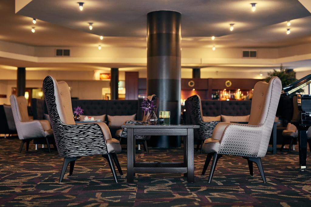 Hampshire Hotel - Newport Huizen Extérieur photo