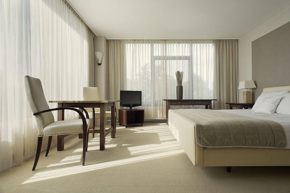 Hampshire Hotel - Newport Huizen Extérieur photo