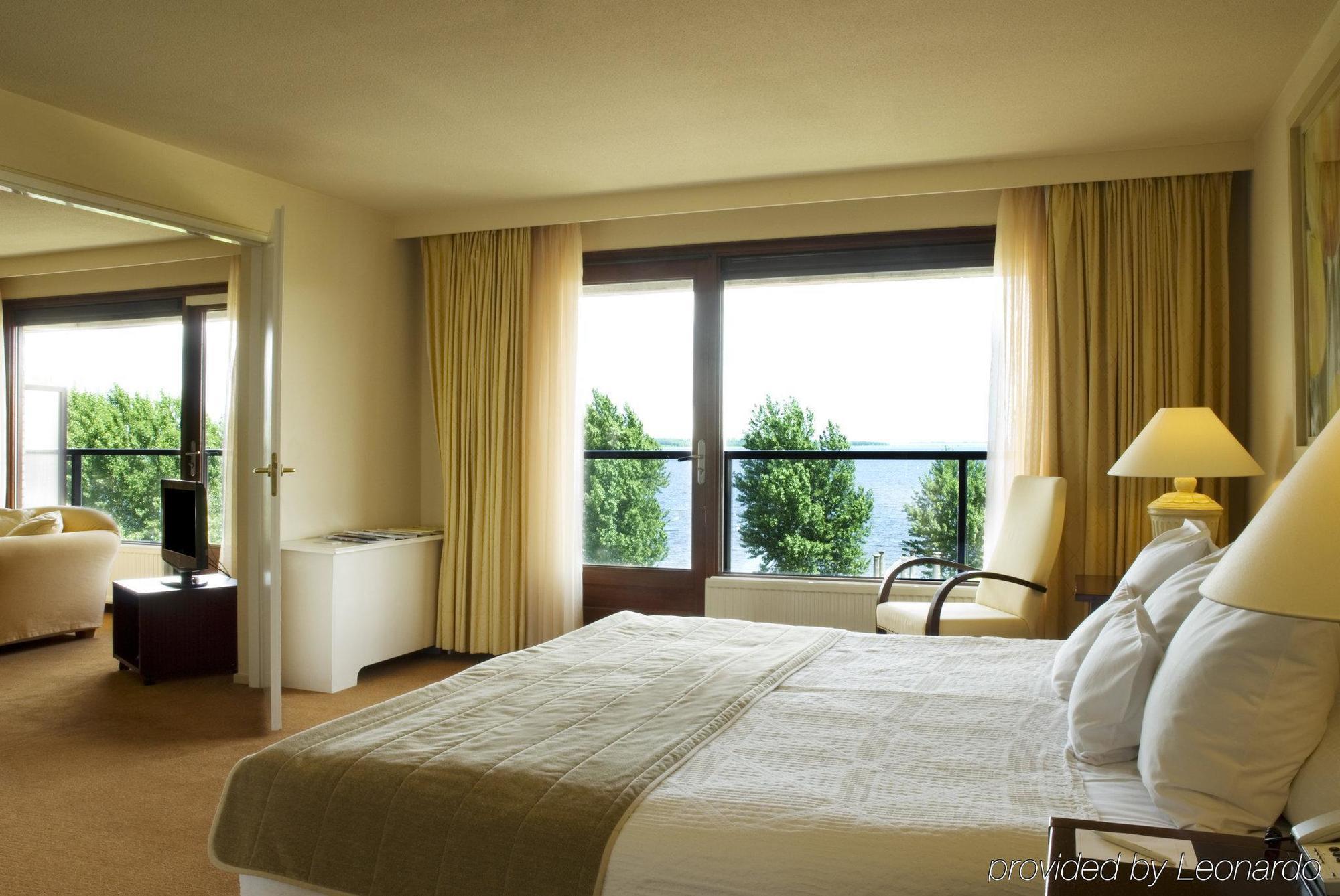 Hampshire Hotel - Newport Huizen Extérieur photo