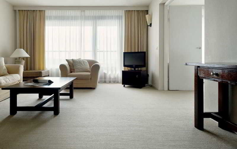 Hampshire Hotel - Newport Huizen Extérieur photo