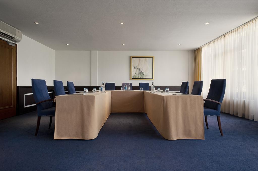 Hampshire Hotel - Newport Huizen Extérieur photo